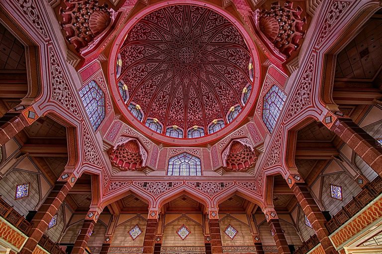 PUTRA MOSQUE ARCHITECTURE
